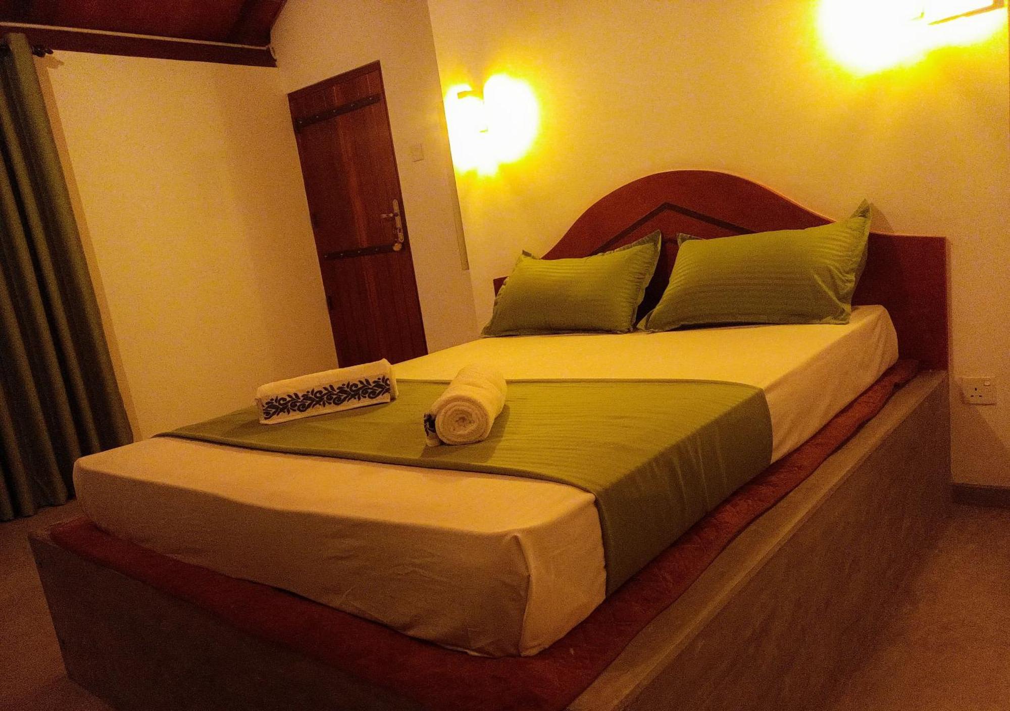 Sunshine Forest Lodge - Sinharaja เดนิยายา ภายนอก รูปภาพ